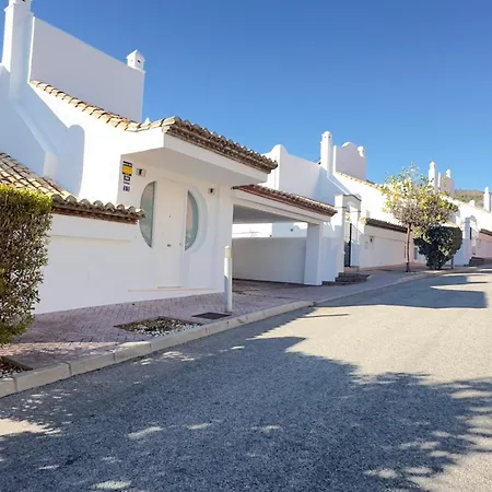 וילה Maringa - Family Friendly, Private Pool, Bbq, Amazing Views *
