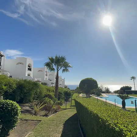 Maringa - Family Friendly, Private Pool, Bbq, Amazing Views *