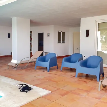 Maringa - Family Friendly, Private Pool, Bbq, Amazing Views