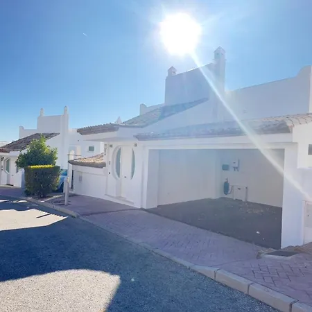 Maringa - Family Friendly, Private Pool, Bbq, Amazing Views וילה Torremuelle